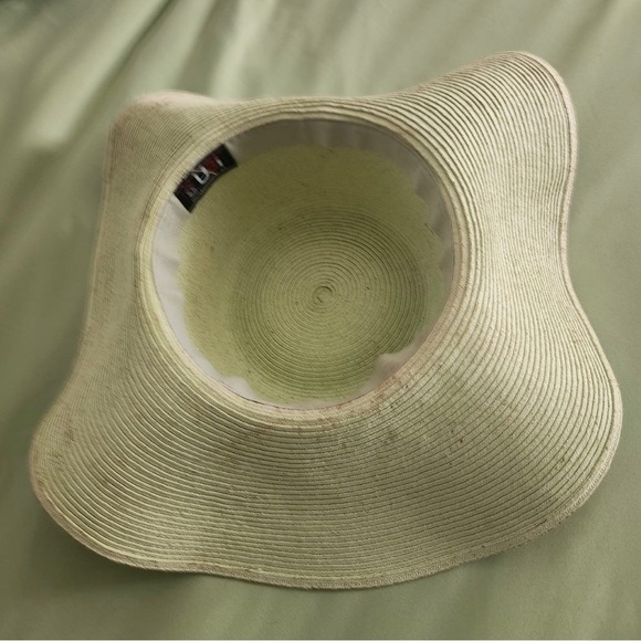 Lime Green UBi Hat - Picture 4 of 6